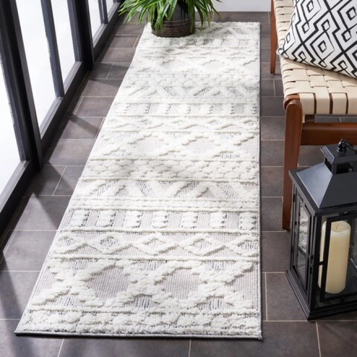 Safavieh Trends Grey / Ivory TRD124 2 ft. 2 in. X 8 ft. Runner Rug