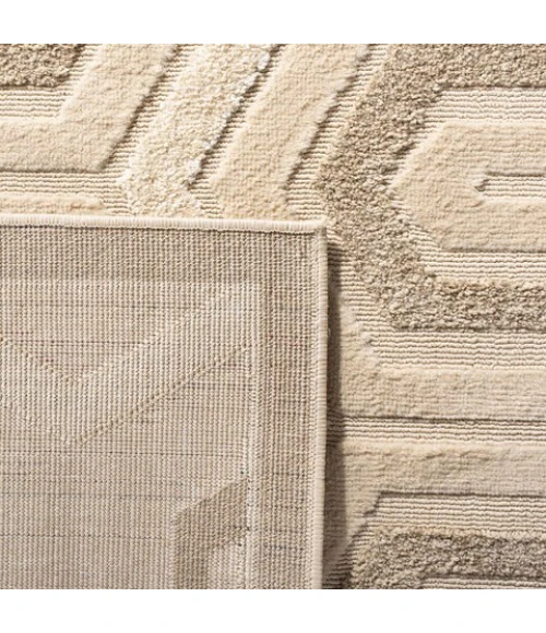 Safavieh York Cream / Beige YRK1070 5 ft. 3 in. X 7 ft. 7 in. Rectangle Rug