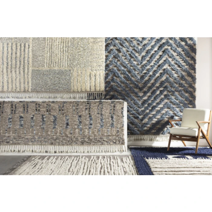 Surya Sahara SAH-2304 2  x 3  Rug