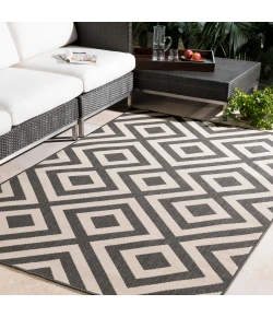 LIVABLISS Alfresco Black ALF-9639 5ft.3in. x 7ft.7in. Rect. Rug
