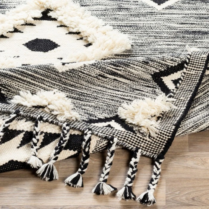 Livabliss Apache APA-2302 Area Rug