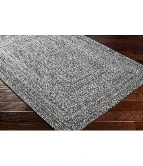 Surya Azalea AZA-2321 6  x 9  Oval Rug
