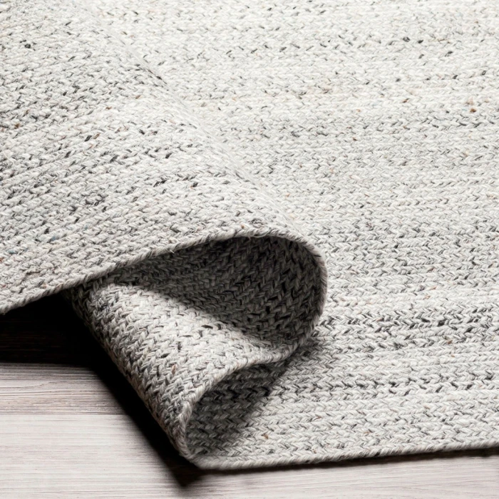 Surya Azalea AZA-2323 2 6 x 8  Rug
