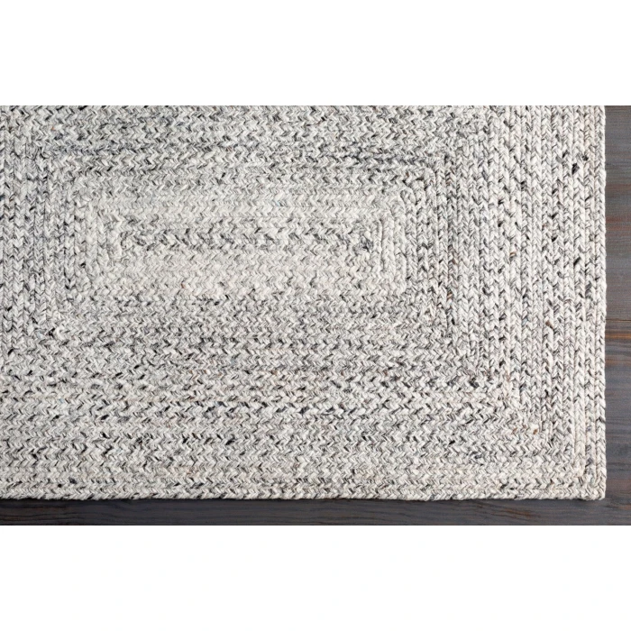 Surya Azalea AZA-2323 2 6 x 8  Rug