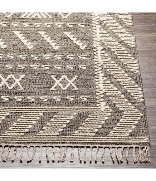 Surya Bedouin BDO-2320 2' x 3' Rug