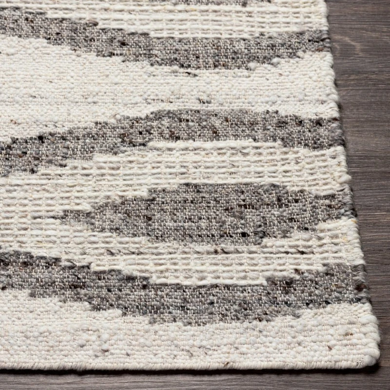 Surya Bremen BEN-2303 2' x 3' Rug