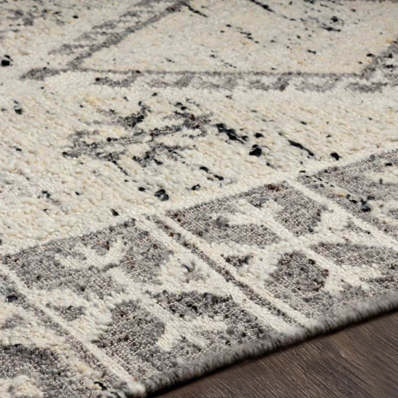 Surya Bremen BEN-2304 5' x 7'6" Rug