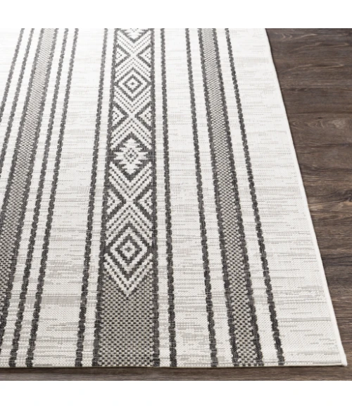 Surya Eagean EAG-2352 5 3 Round Rug