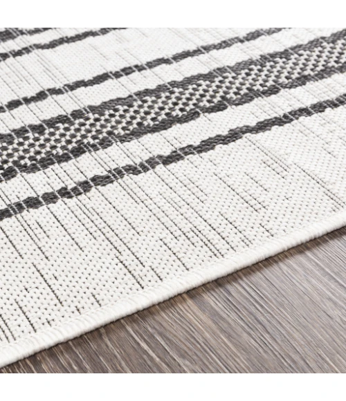 Surya Eagean EAG-2352 5 3 Round Rug