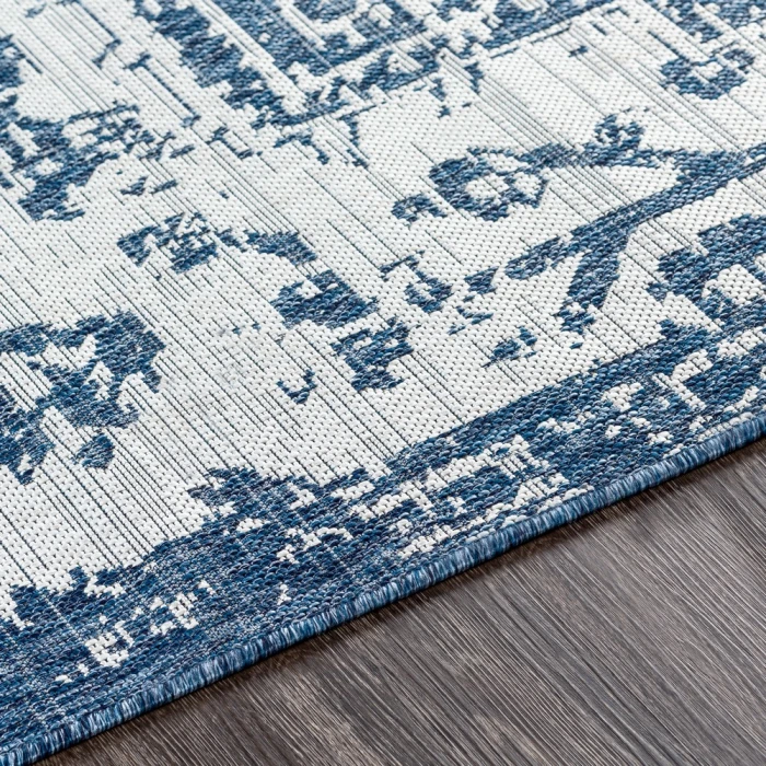 Surya Eagean EAG-2377 6 7 Round Rug