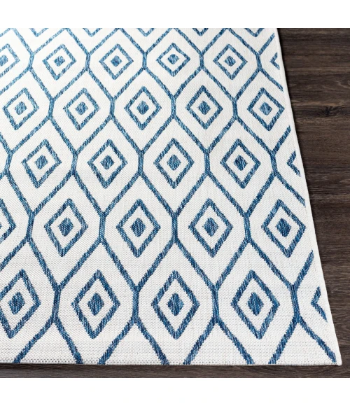 Livabliss Eagean White EAG-2391 5 ft. 3 in. X 7 ft. 7 in. Rect. Rug