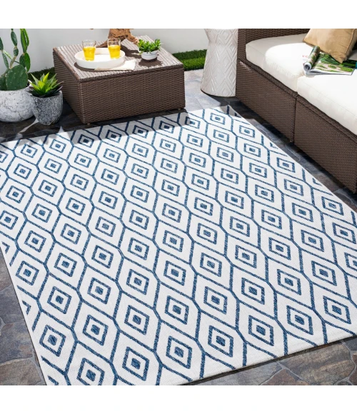 Livabliss Eagean White EAG-2391 5 ft. 3 in. X 7 ft. 7 in. Rect. Rug