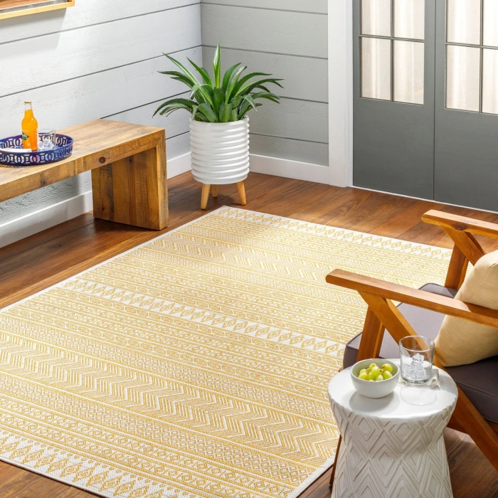 LIVABLISS Eagean Ivory EAG-2427 6ft.7in. x 6ft.7in. Round Rug