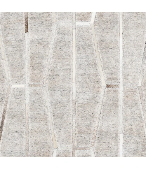 Surya Eloquent ELQ-2300 2' x 3' Rug