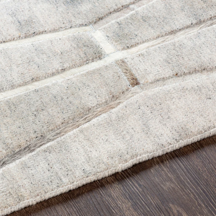 Surya Eloquent ELQ-2300 5' x 7'6" Rug