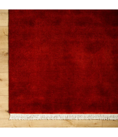 Surya Evergreen Burgandy EVG-2307 9 ft. X 12 ft. Rect. Rug