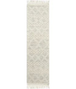 Livabliss Hemingway Ivory HMG-2303 2 ft. X 5 ft. Rect. Rug