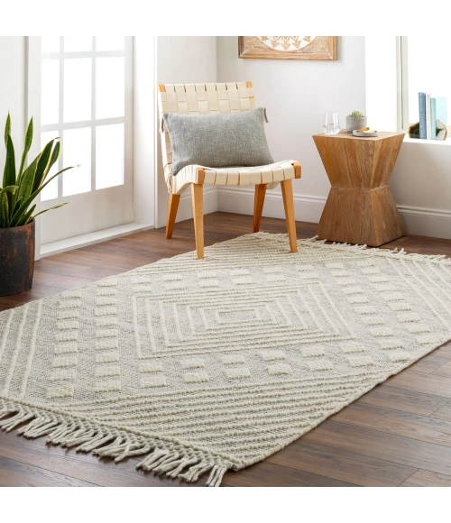 Livabliss Hemingway Ivory HMG-2306 27 in. X 45 in. Rect. Rug