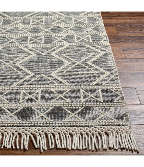 Livabliss Hemingway Ivory HMG-2307 2 ft. X 5 ft. Rect. Rug