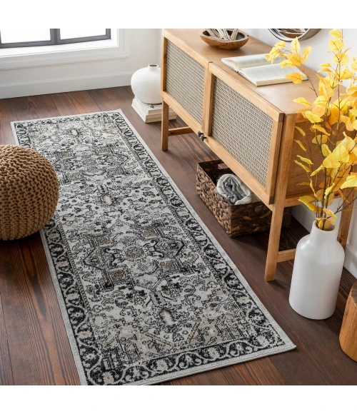 Livabliss Lavadora LVR-2322 2 ft.7 in. x 7 ft.3 in. Rug