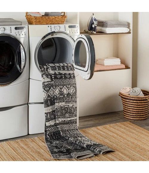 Livabliss Lavadora LVR-2330 6 ft.7 in. Round Rug