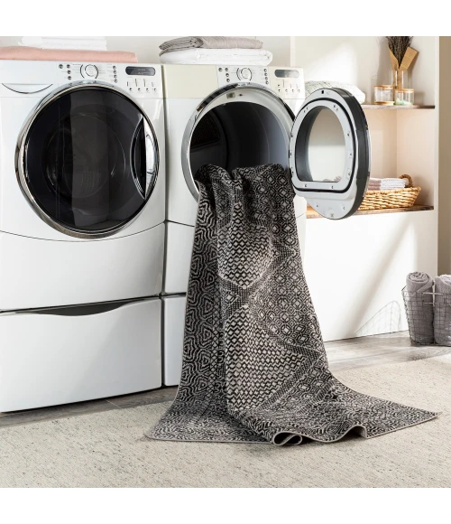 Livabliss Lavadora LVR-2342 6 ft.7 in. x 9 ft. Rug