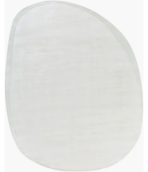 Livabliss Marcella Ivory MAE-2305 3 ft. X 5 ft. Specialty Rug