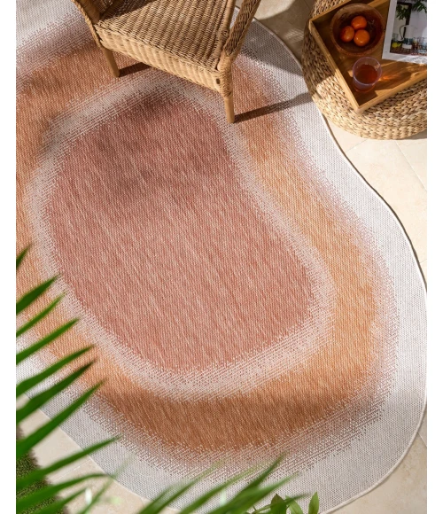 Livabliss Miami Beach Rust MBH-2317 6 ft. 7 in. X 9 ft. Specialty Rug