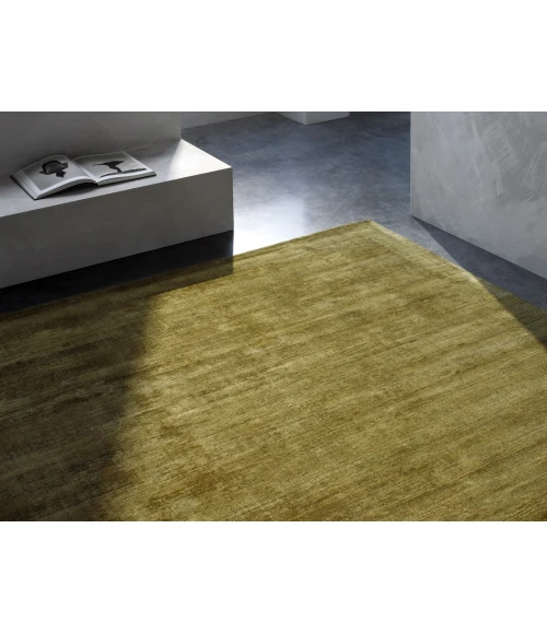Surya Moreno Olive MNR-2306 5 ft. X 7 ft. 6 in. Rect. Rug
