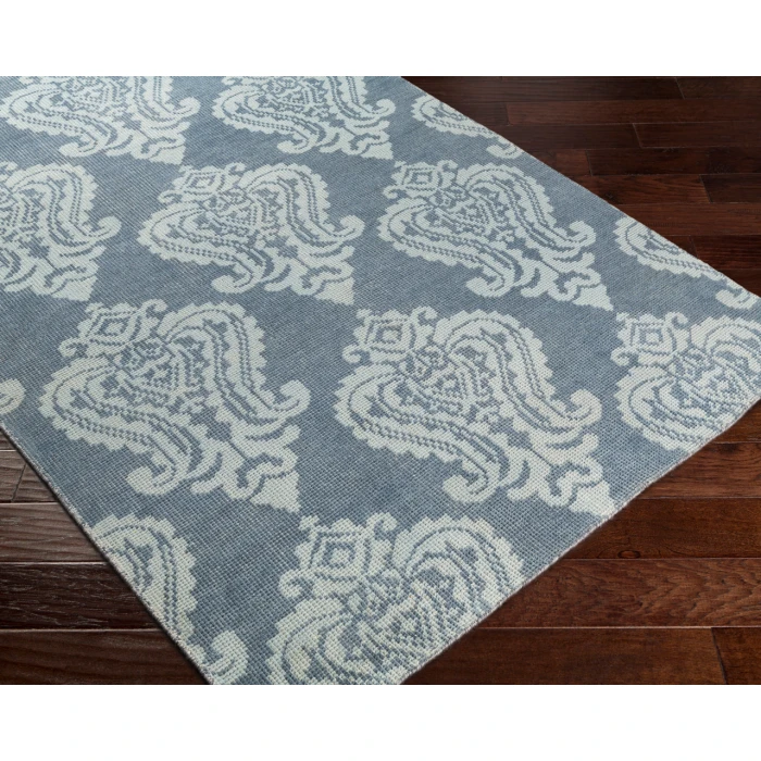 Surya Marta MRT-1000-2x3 rug