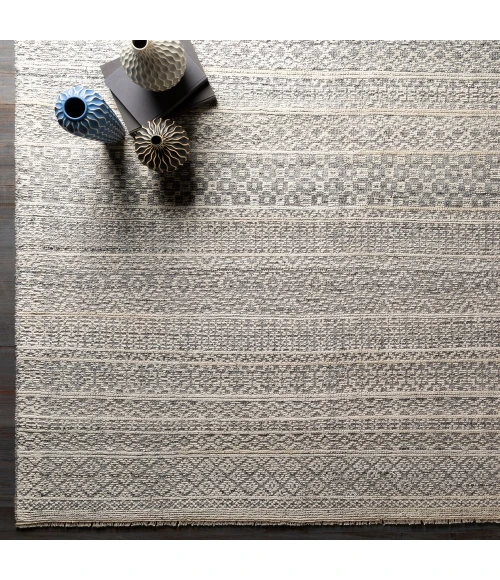 Surya Nobility NBI-2310 2  x 3  Rug