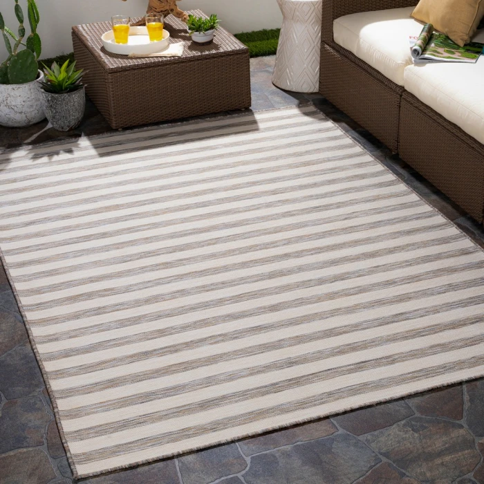Surya Pasadena PSA-2381 2 7 x 7 3 Rug