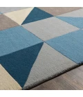 Surya Queens QUN-2308 2' x 3' Rug