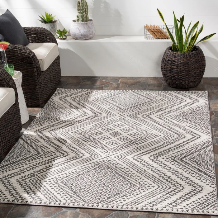 Surya Ariana RIA-2302 Area Rug