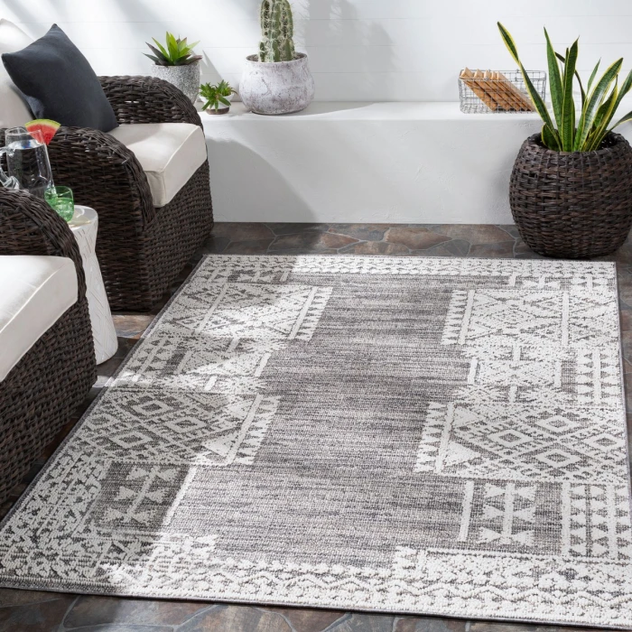 Livabliss Ariana Gray RIA-2306 2 ft. 2 in. X 3 ft. 9 in. Rect. Rug