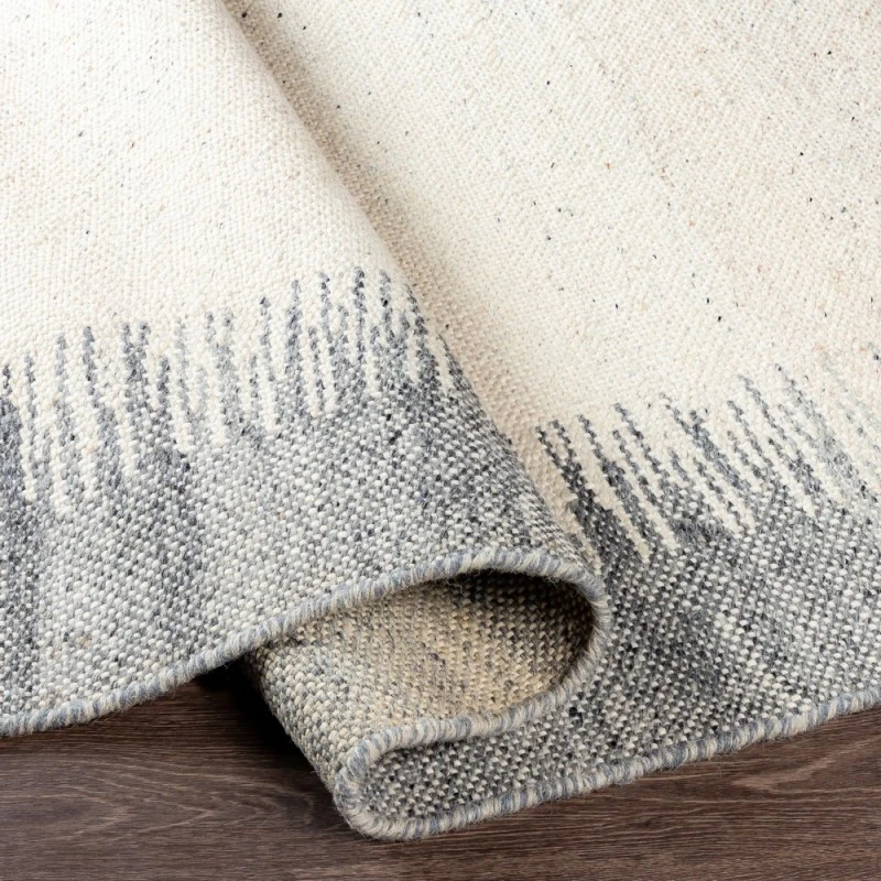 Surya Reliance RLI-2307 8' x 10' Rug