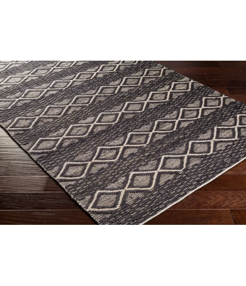 Surya Santa Barbara SBB-2308 2'6" x 8' Rug