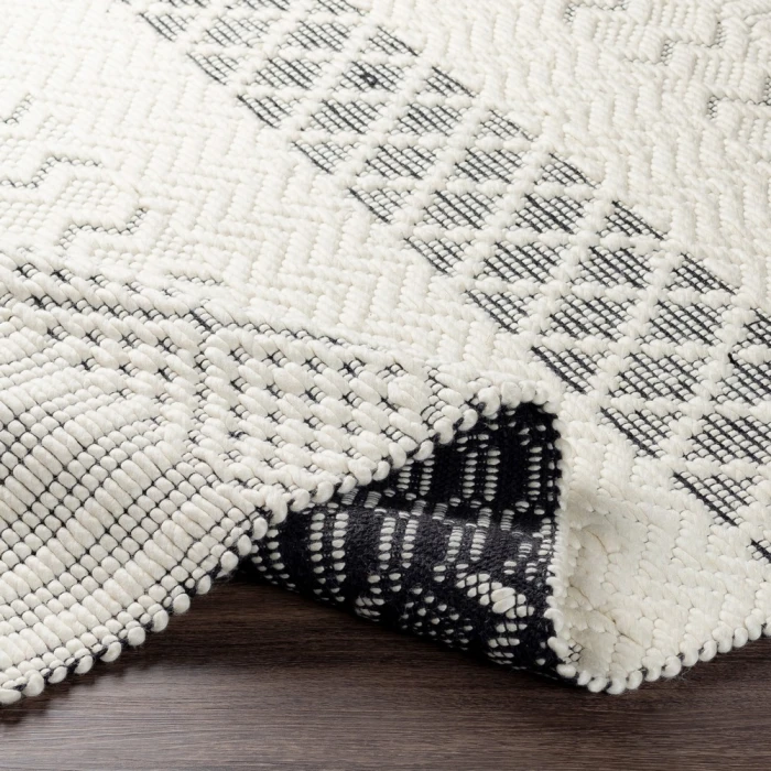 Surya Saint Clair SIC-2302 2  x 3  Rug