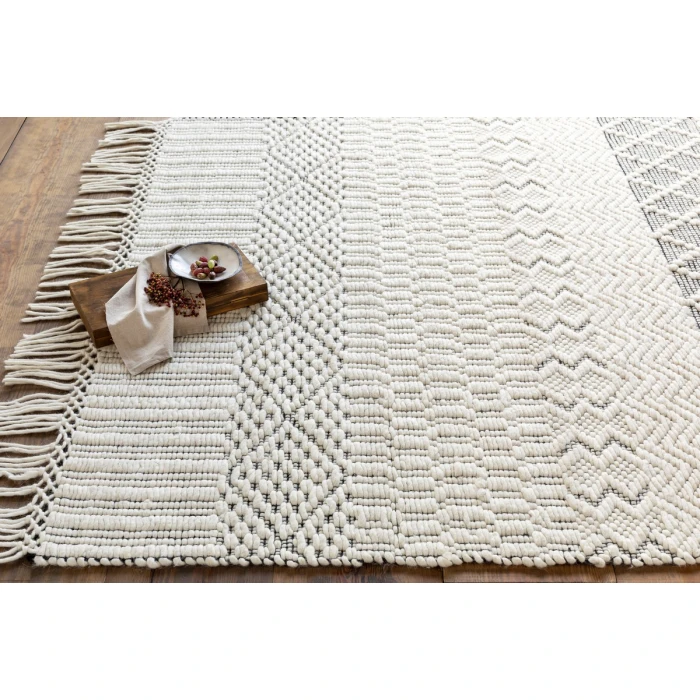 Surya Saint Clair SIC-2302 2  x 3  Rug