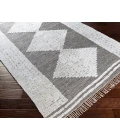 Surya Salinas SLS-2302 2  x 3  Rug