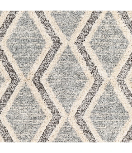 LIVABLISS Sousse Gray SUS-2301 5ft.6in. x 7ft.3in. Rect. Rug