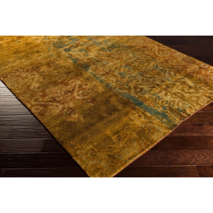 Surya Uncharted Wheat UND-2000 2ft.6in. x 8ft. Rect. Rug