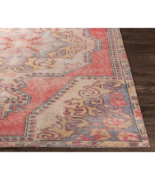 Surya Unique UNQ-2315 2 6 x 4  Rug