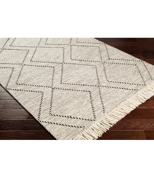 Surya Uttar UTT-2300 5' x 7'6" Rug