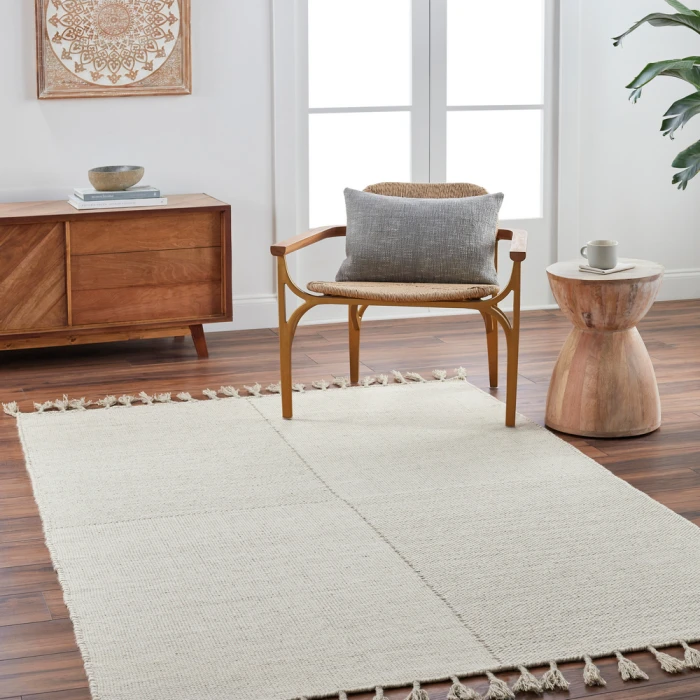 Surya Vivian Rug VVI2300