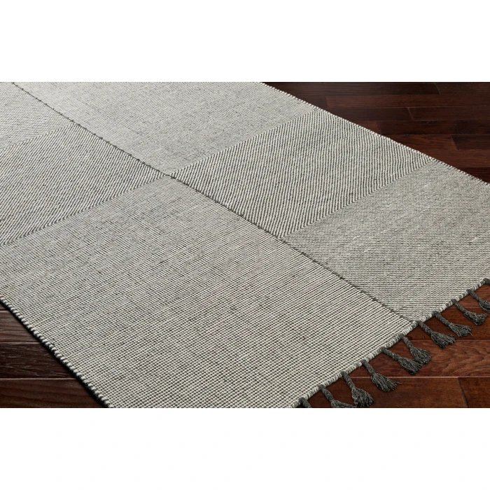 Surya Vivian Rug VVI2302