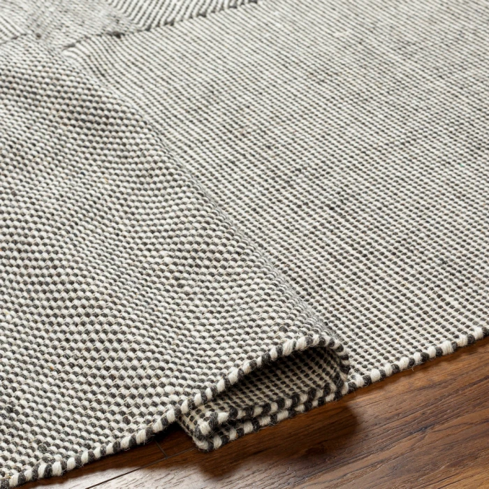 Surya Vivian Rug VVI2302