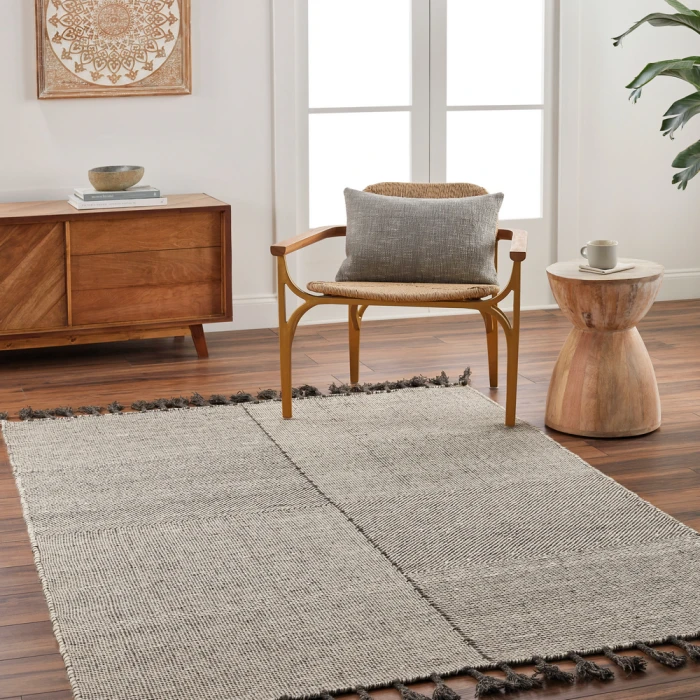 Surya Vivian Rug VVI2302