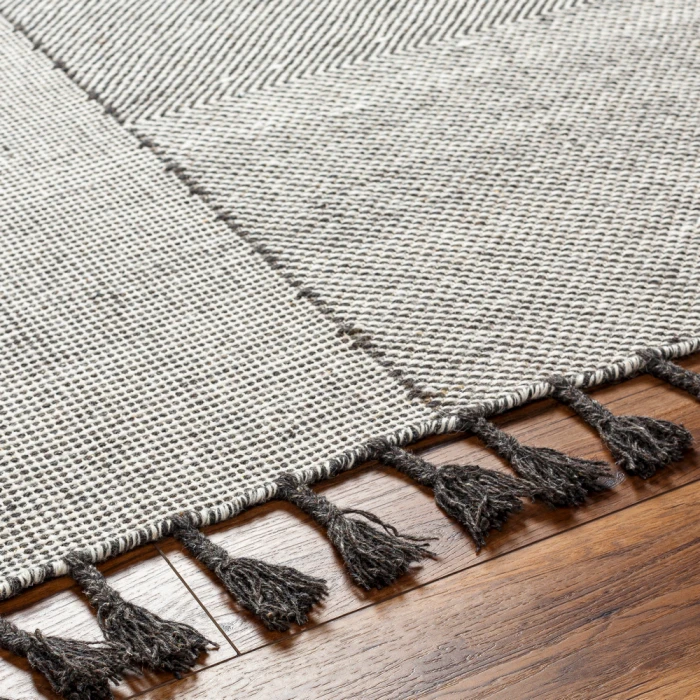 Surya Vivian Rug VVI2302