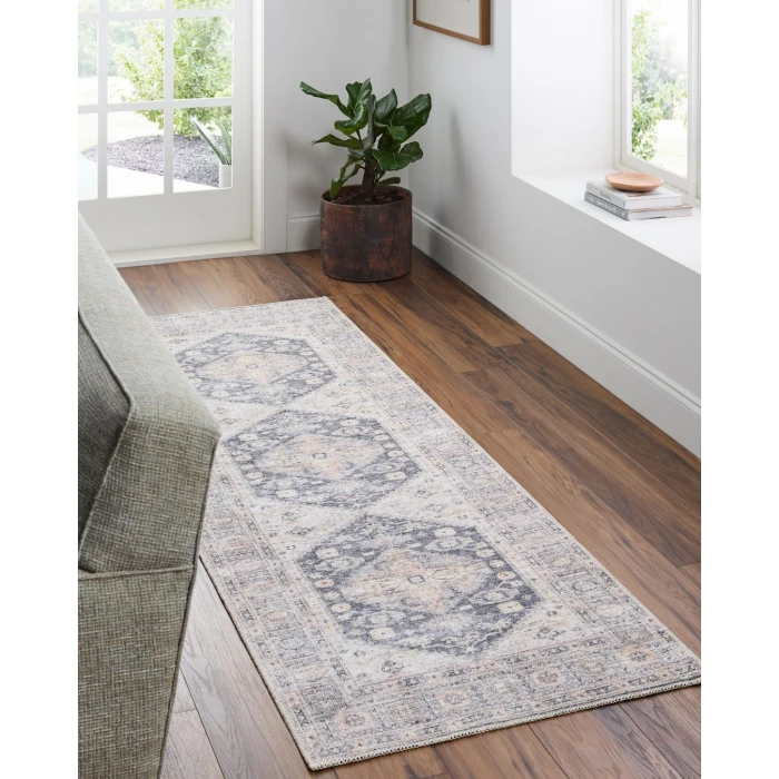 Vivir Lorelai Black VVLO-2306 2 ft. 7 in. X 7 ft. 10 in. Rect. Rug